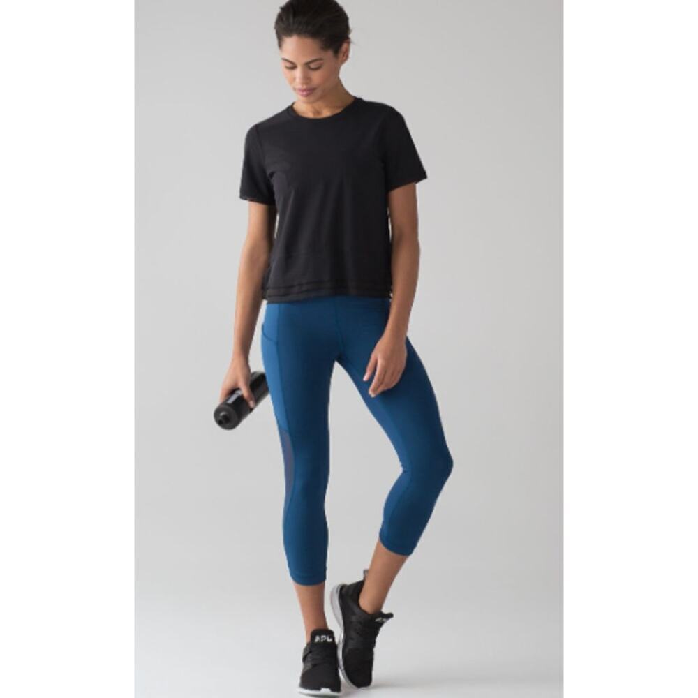 Lululemon Sole Training Crop in Poseidon Blue High Rise Leggings Size 4